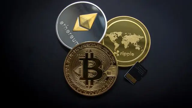 Bitcoin Below $60K: 21-Month Low as ETF Outflows Hit $4.4B