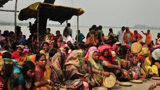Direct Benefit Transfer in Bengali: DBT Bank Link Guide for West Bengal and Annapurna Bhandar 2026