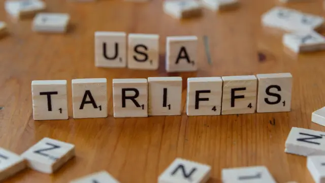 Trump Tariffs & Indian AI Stocks 2026: Which Tech Stocks Benefit From the US-China Trade War?