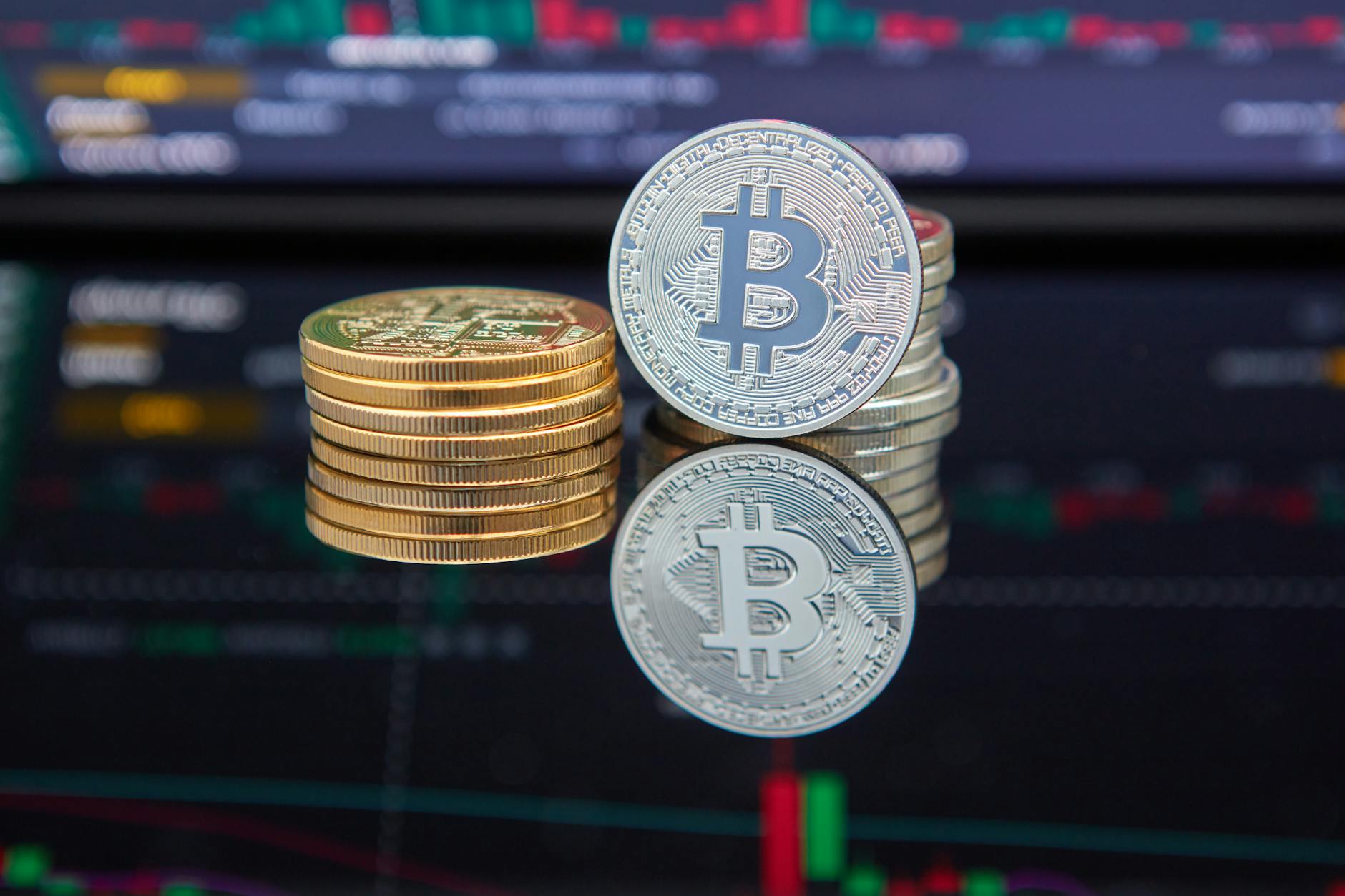 BlackRock IBIT $1.29 Billion Dark Pool Trade: The Biggest Mystery in Bitcoin ETFs Right Now